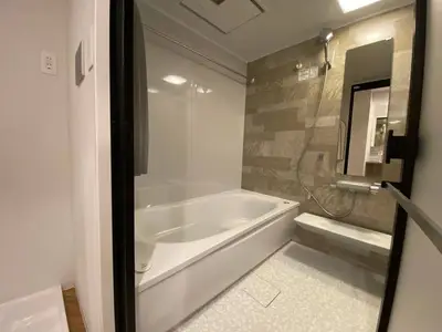 フルリノベーションでシンプル＆クールな空間に