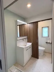 広々空間、ワークルームのある住居