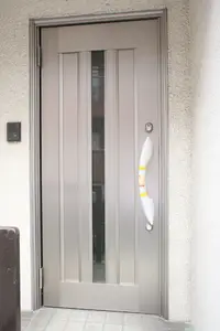 1日で終わる玄関ドアリフォーム♪