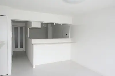 ホワイトで統一した、高級感と開放感を兼ね備えたデザイン♪