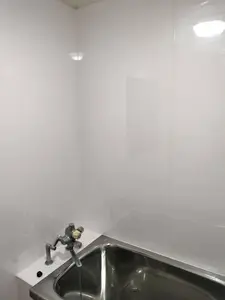 暖かい浴室