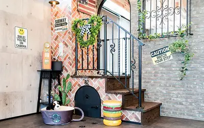 スケルトン構造に街並みを再現 遊び心溢れる空間にワンダフル