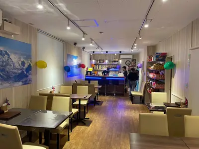 オシャレなネパール料理店