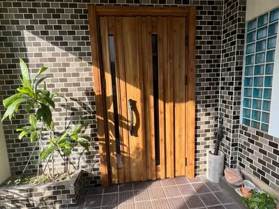 玄関ドアの交換