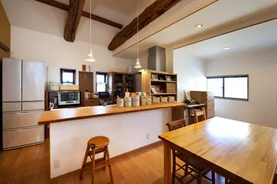 太陽光と木の温もりで、幸せがあふれる快適な空間