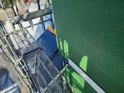 外壁を新築当時の色合いに