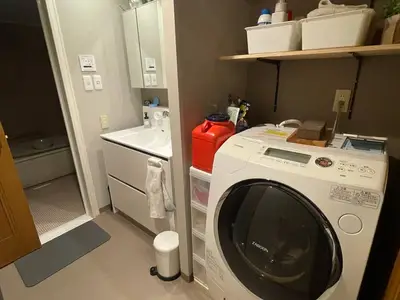 サンワカンパニーの洗面所