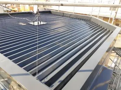 ネイビーブルーで格好いい仕上がりに