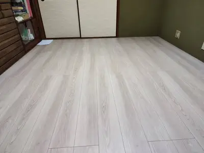 畳から床へ