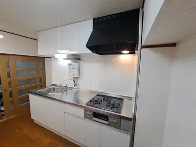 クリナップ製：ラクエラコンフォートシリーズ（サイズ2400）