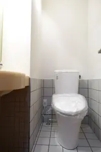 店舗の和式トイレを洋式にリフォーム