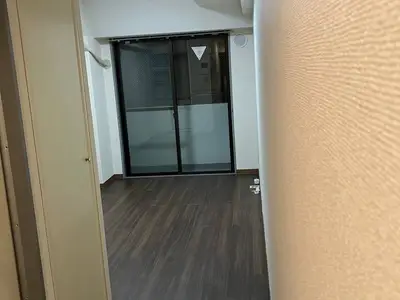 シックな色合いへ