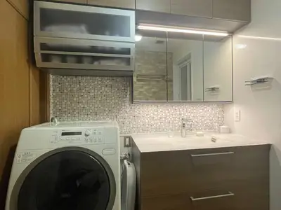 美しさと機能性を兼ね備えた洗面台　TOTOエスクア