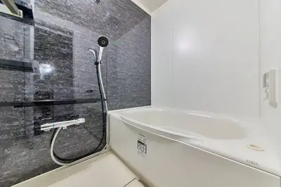 壁紙で遊ぶ水まわりリフォーム