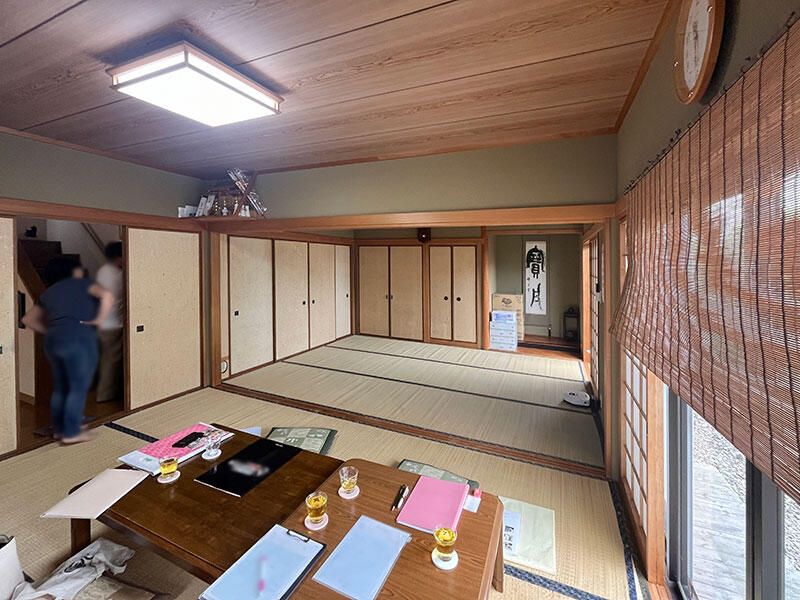 猫ちゃんと一緒に、ゆったり夫婦時間