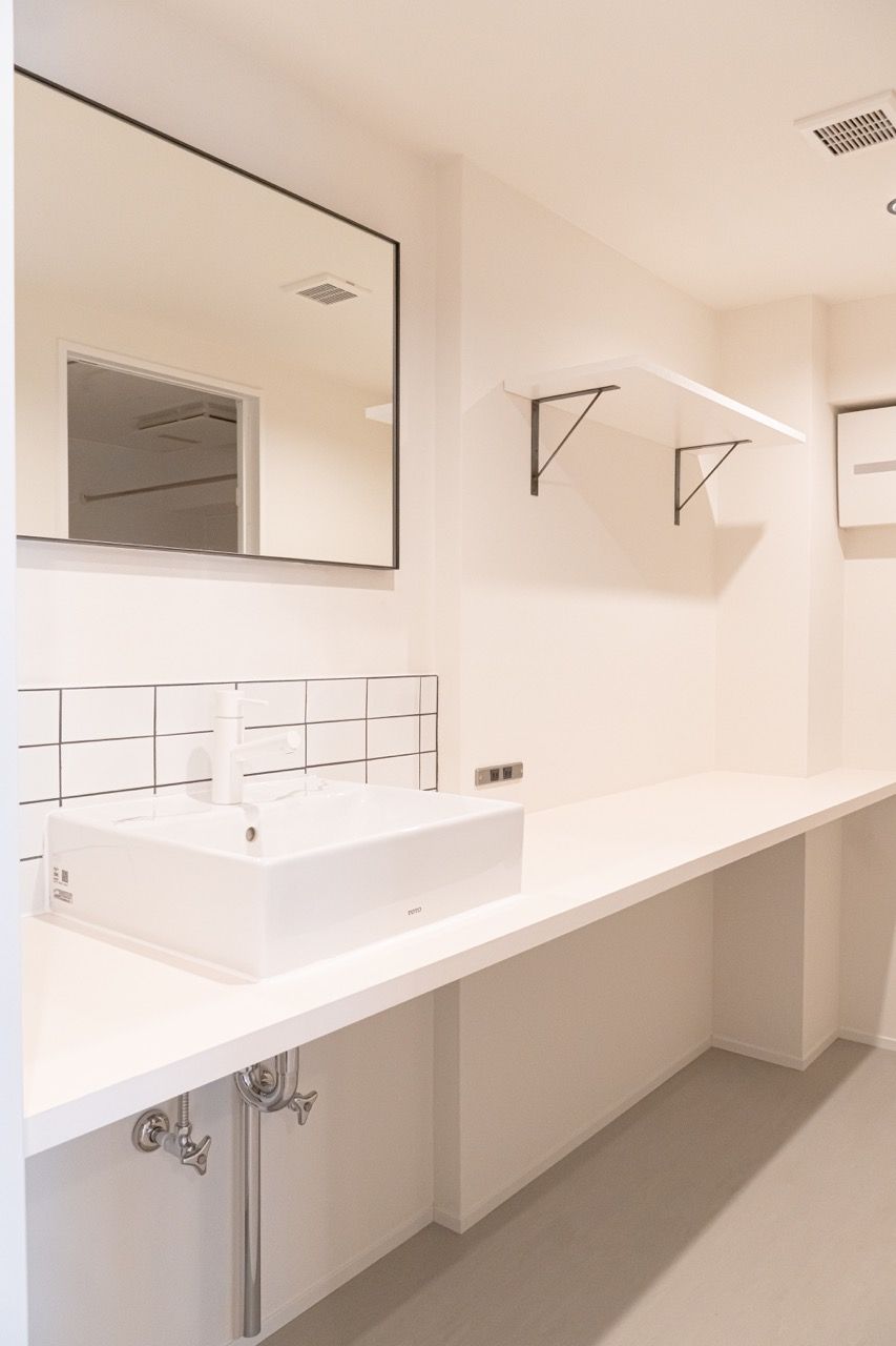 ステンレスキッチンと躯体