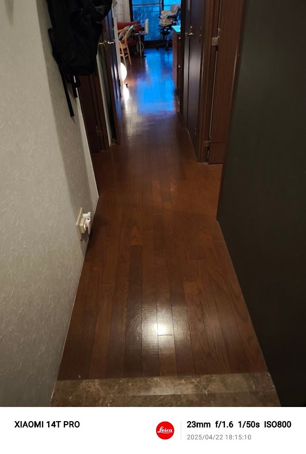 古くなった床をリニューアル