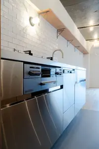 キッチンと海をイメージしたマンションリノベーション