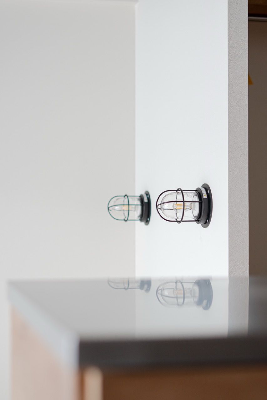 キッチンと海をイメージしたマンションリノベーション