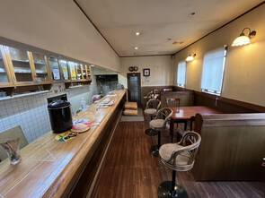 店舗だった内装を、洋室と収納へ