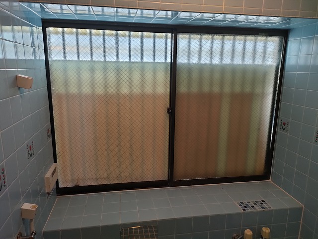 暖かい快適なバスタイム