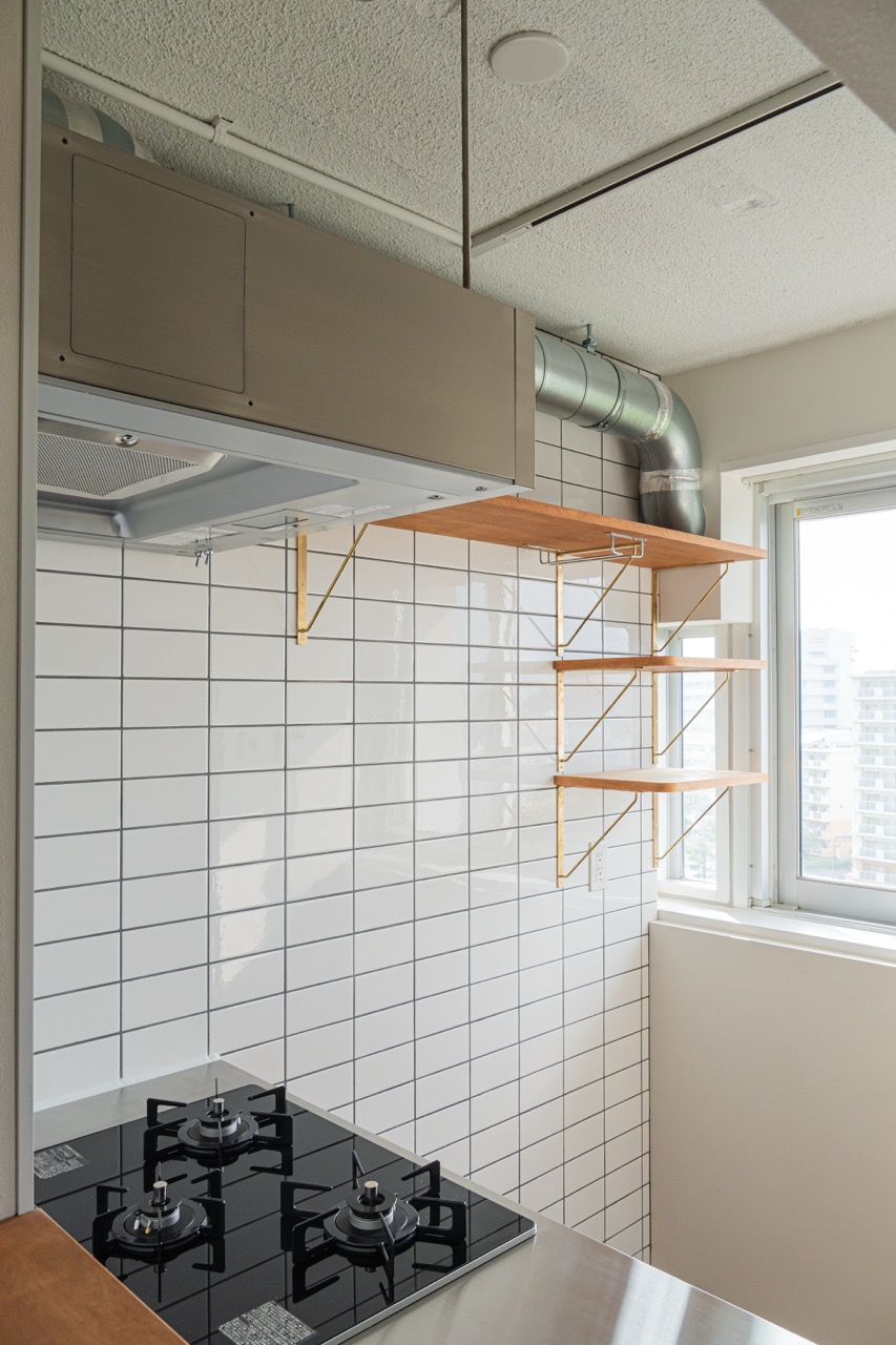 広さを味わう、素材感あふれる上質空間