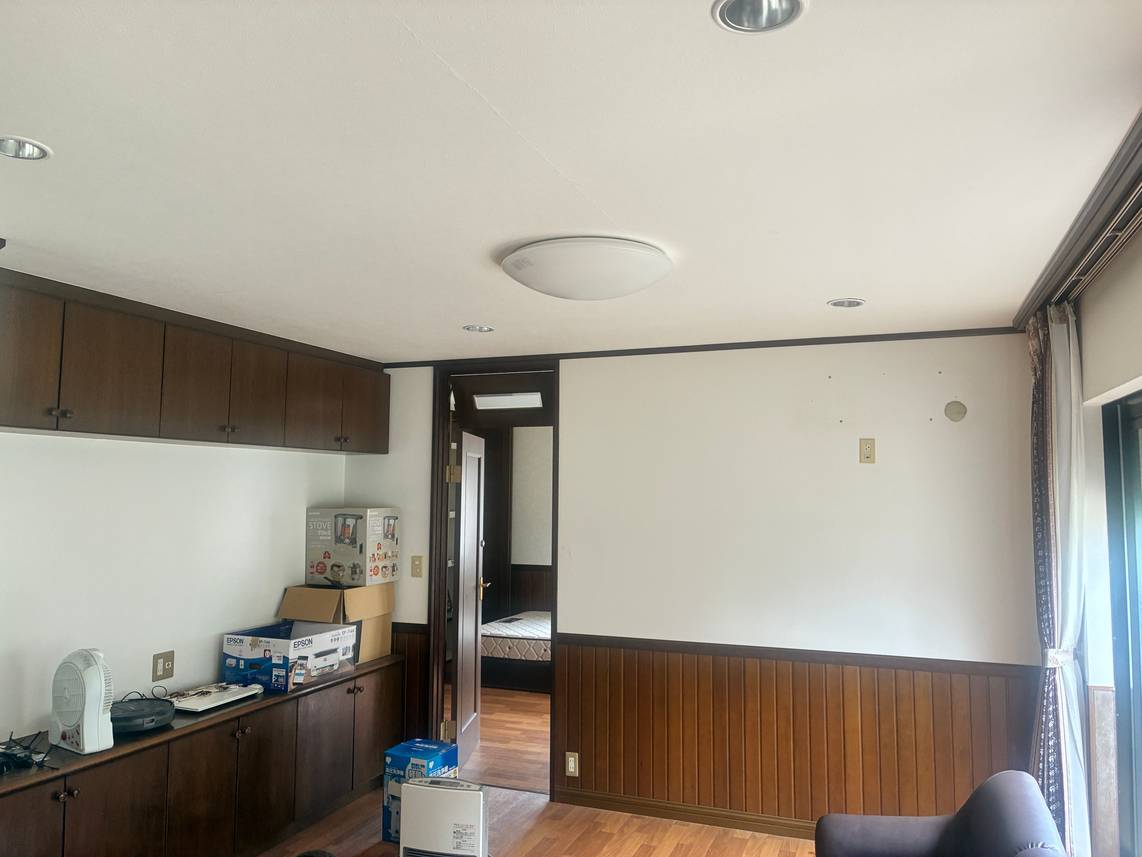 古くなった壁と床、浴室をリフォーム