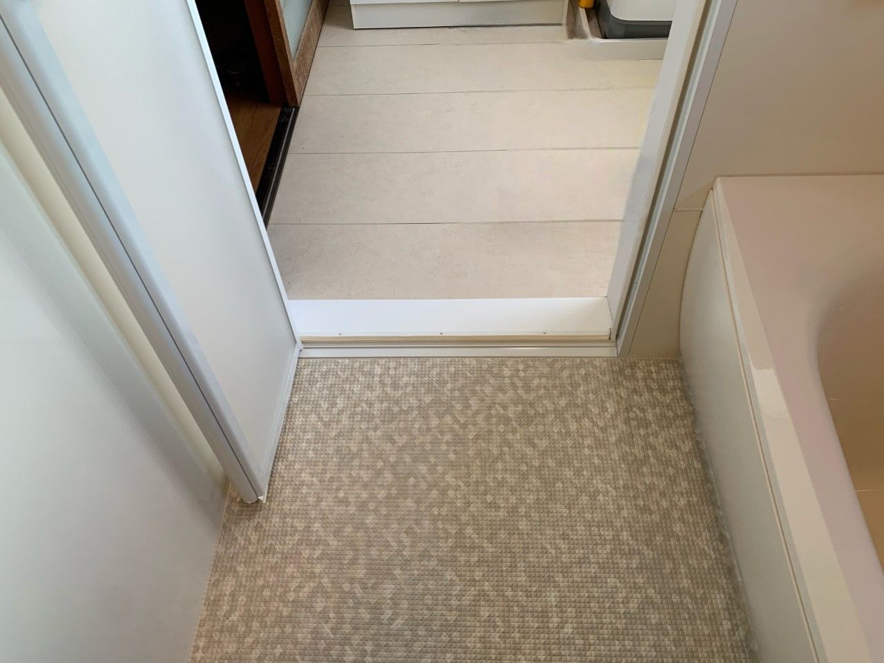 角田市　これでもう寒くないお風呂に！ユニットバス交換工事