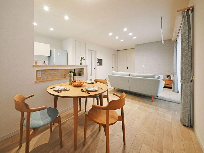 ねことくつろぐ、小さなヌックが心地よい家