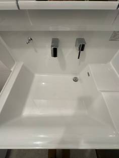 洗面化粧台の交換