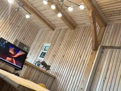 店舗リフォーム～木に包まれたおうちカフェ風に～