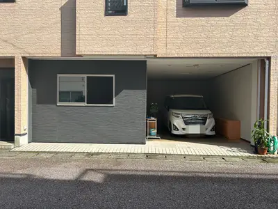 店舗を居室兼ガレージにリフォーム