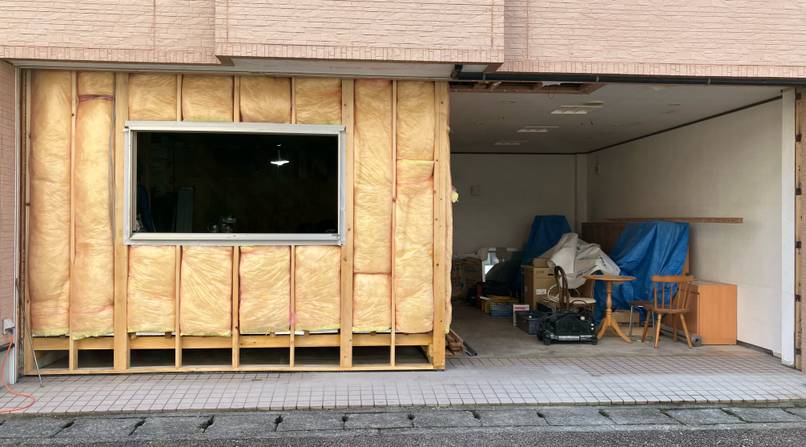 店舗を居室兼ガレージにリフォーム