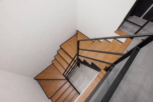 2世帯住宅を事務所仕様にリノベーション