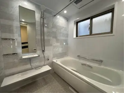 床ワイパー洗浄で ラクしてきれいなバスルーム