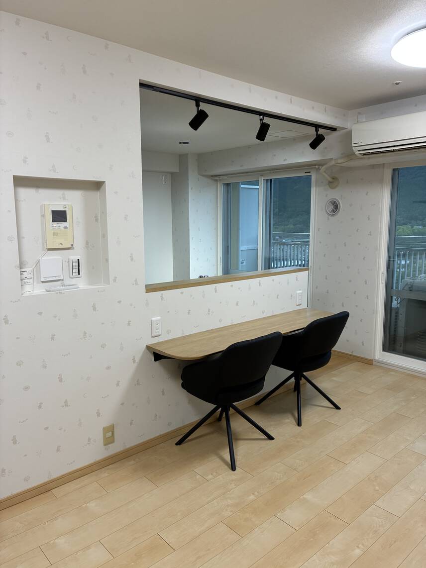 家内の好きなキッチンと壁紙でリフォーム