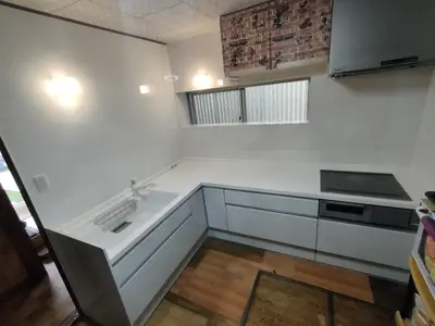 壁付けI型キッチンからL型キッチンへ