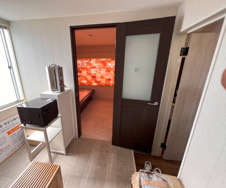 コンテナハウスをラドンルームへ