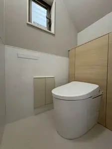 清掃性・収納力を追求したトイレ空間