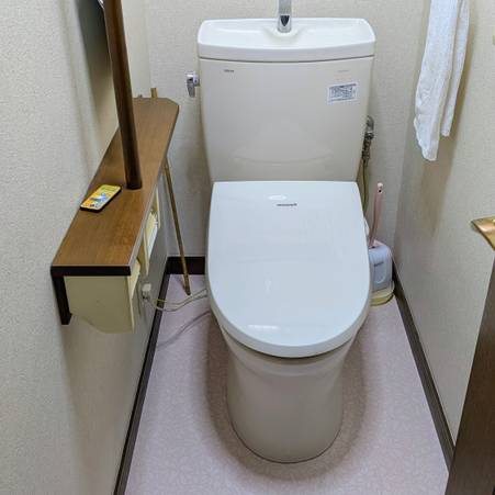 老朽化に伴う壁紙張り替え