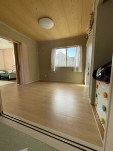 明るく快適に生まれ変わった洋室空間