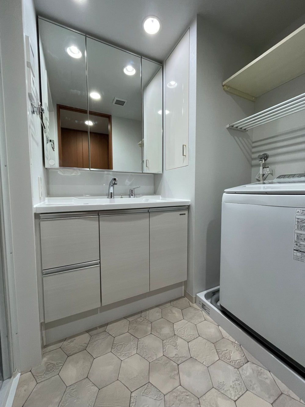 明るく清潔、こだわりの水回り3点リフォーム