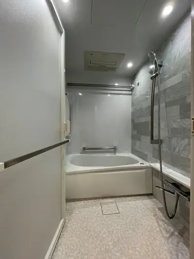 明るく清潔、こだわりの水回り3点リフォーム