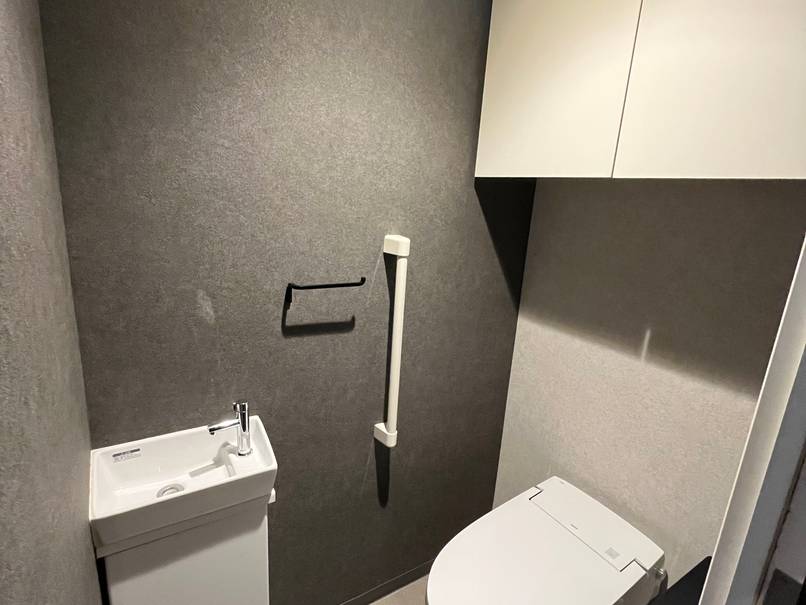 中古物件のクロスとクッションフロア交換