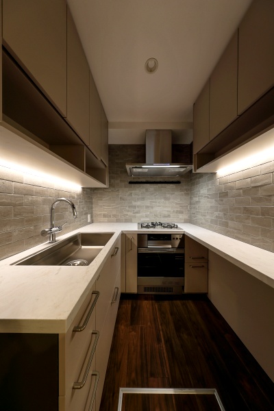 洋式ハーフティンバー方式デザインの住まいに