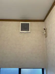 古いトイレを最新モデルに交換しました！