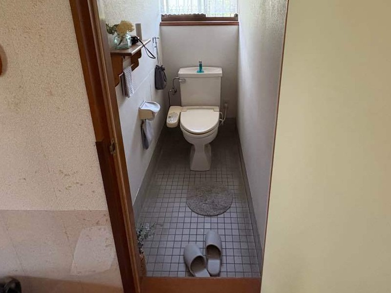 明るく温かいトイレ空間