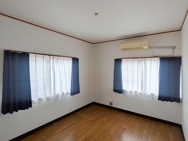 白が際立つ綺麗なお部屋に