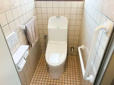 長年使ったトイレを最新型に