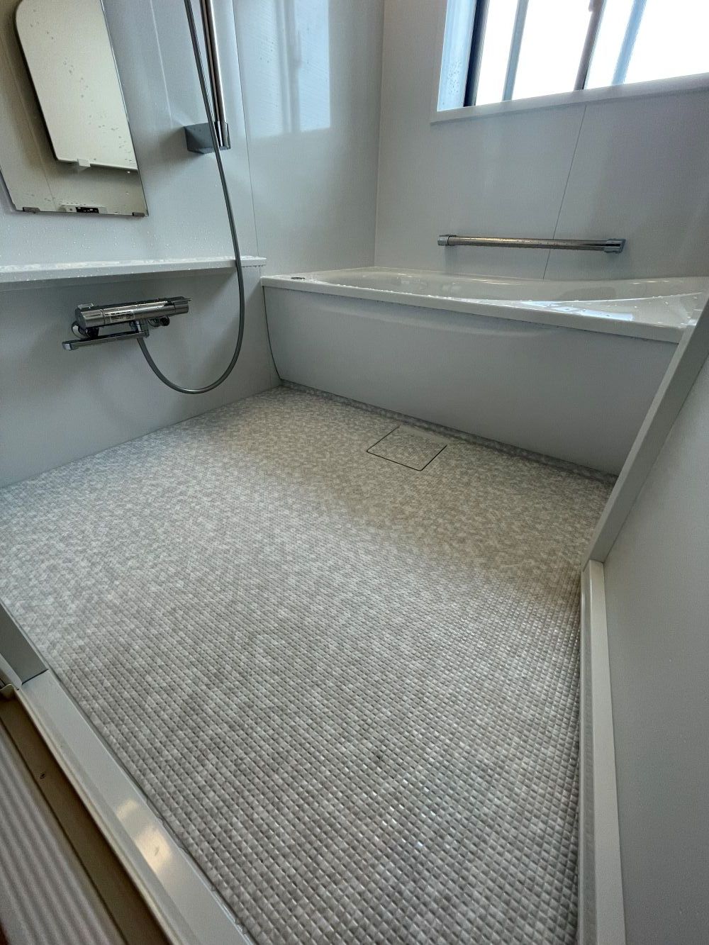 明るく清潔感のある空間へ　ユニットバス・トイレリフォーム